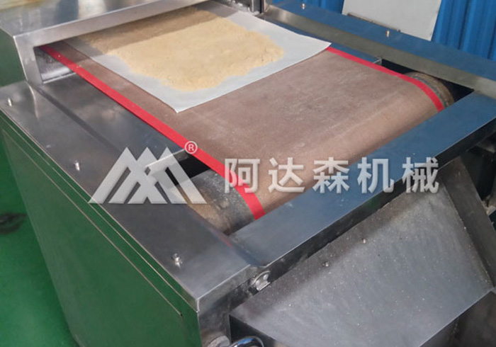 微波干燥機的特點優(yōu)勢：節(jié)能效率高、工藝先進
